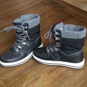 Cougar Vergio women’s winter boots size 7